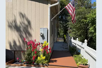 2383 W Military Ave, Roseburg, OR 97471 - Photo 39