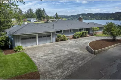 2170 NE Lake Dr, Lincoln City, OR 97367 - Photo 3