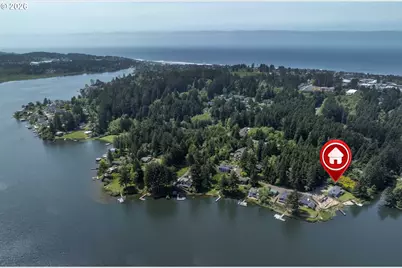2170 NE Lake Dr, Lincoln City, OR 97367 - Photo 41