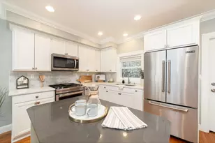 627 NE Randall Ave, Portland, OR 97232 - Photo 9