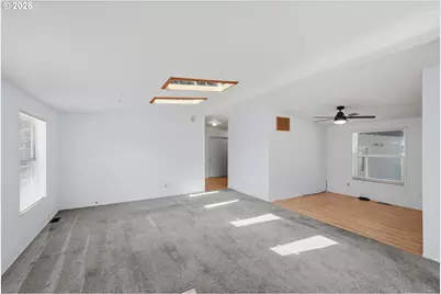 384 N Marple St, Coos Bay, OR 97420 - Photo 7