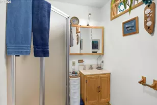 9554 SE Tenino Ct, Portland, OR 97266 - Photo 27