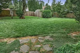 9554 SE Tenino Ct, Portland, OR 97266 - Photo 35