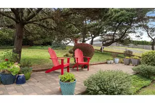 3868 Grant Pl, Bandon, OR 97411 - Photo 35