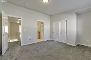 18437 SW Anna Mae Ln, Beaverton, OR 97003 - Photo 17