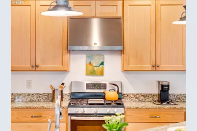 2695 NW Mt Ashland Dr, McMinnville, OR 97128 - Photo 17