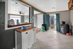 29785 Turner St, Gold Beach, OR 97444 - Photo 9