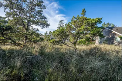 13700 Cape Kiwanda Dr, Pacific City, OR 97135 - Photo 11