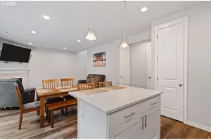 10817 NE 100th Ave, Vancouver, WA 98662 - Photo 9