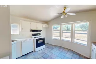 32051 Watson Ln, Gold Beach, OR 97444 - Photo 7