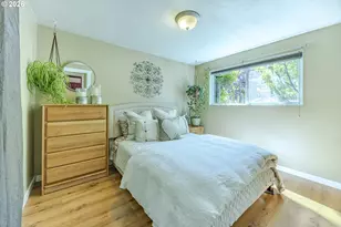1116 Pleasant St, Springfield, OR 97477 - Photo 13