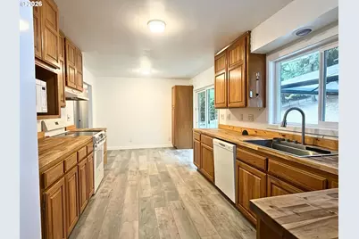 15741 S Gilchrist Rd, Mulino, OR 97042 - Photo 7