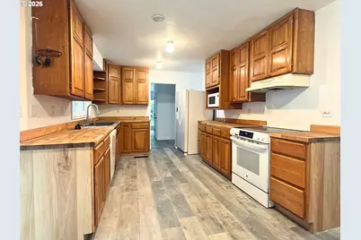 15741 S Gilchrist Rd, Mulino, OR 97042 - Photo 9