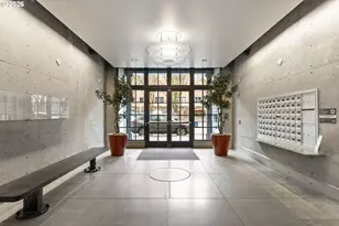 408 NW 12th Ave, Portland, OR 97209 - Photo 3