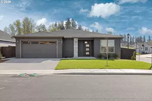 151 E Airedale Ave, La Center, WA 98629 - Photo 1