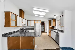 13216 NE 59th St, Vancouver, WA 98682 - Photo 9