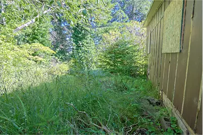1840 S 19th St, Coos Bay, OR 97420 - Photo 13
