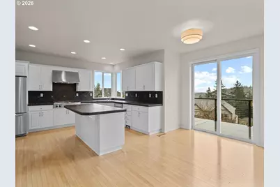 10928 SE Lenore St, Happy Valley, OR 97086 - Photo 9