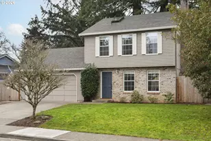 672 SE Alder Ct, Hillsboro, OR 97123 - Photo 5