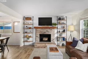 672 SE Alder Ct, Hillsboro, OR 97123 - Photo 7