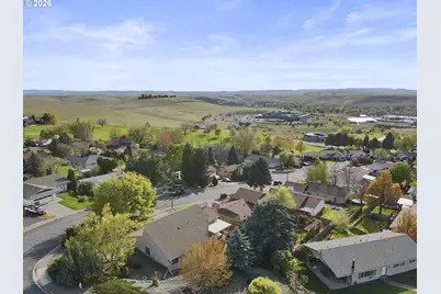 1911 SW Perkins Ave, Pendleton, OR 97801 - Photo 5