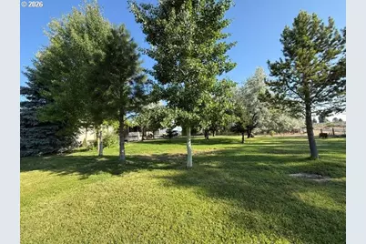 57366 N Rainbow Rd, Christmas Valley, OR 97641 - Photo 5