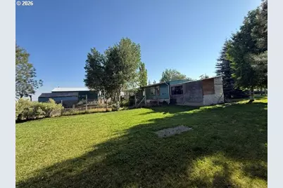 57366 N Rainbow Rd, Christmas Valley, OR 97641 - Photo 15