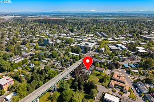 6908 N Philadelphia Ave, Portland, OR 97203 - Photo 15