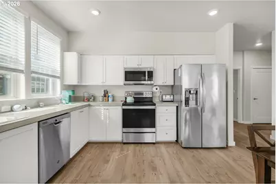 17126 SW Snowdale St #102, Beaverton, OR 97007 - Photo 3