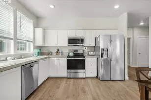 17126 SW Snowdale St, Beaverton, OR 97007 - Photo 3