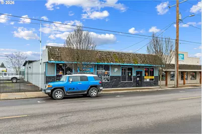 210 N Molalla Ave, Molalla, OR 97038 - Photo 3