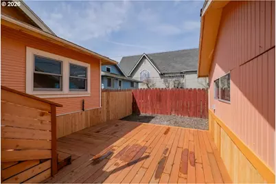 1905 SE Division St, Portland, OR 97202 - Photo 41