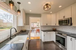 1905 SE Division St, Portland, OR 97202 - Photo 11