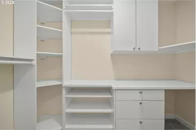 11340 NW Pumpkin Ct, Portland, OR 97229 - Photo 17