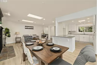 11340 NW Pumpkin Ct, Portland, OR 97229 - Photo 9