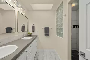 11340 NW Pumpkin Ct, Portland, OR 97229 - Photo 23