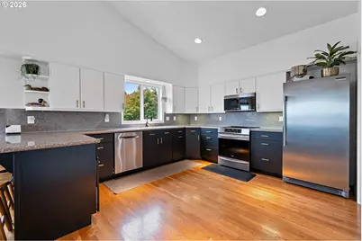 29260 Harbor View Dr, Rainier, OR 97048 - Photo 15