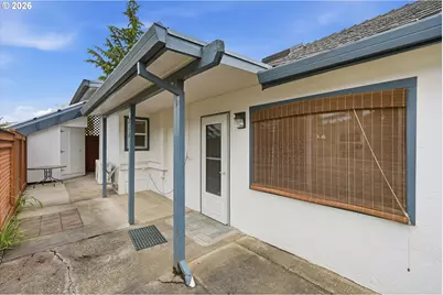 210 W 8th St, Lafayette, OR 97127 - Photo 35