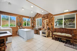 210 W 8th St, Lafayette, OR 97127 - Photo 29