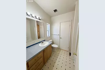 10413 F Ave, Island City, OR 97850 - Photo 7