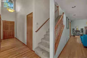 12329 SW 34th Ave, Portland, OR 97219 - Photo 5