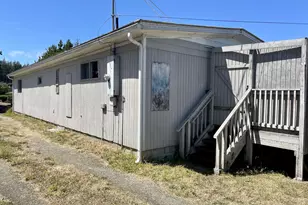 2519 Everett Ave, North Bend, OR 97459 - Photo 35