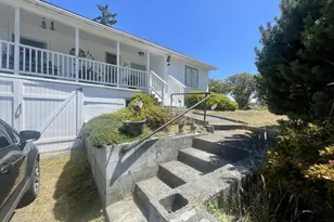 2519 Everett Ave, North Bend, OR 97459 - Photo 9