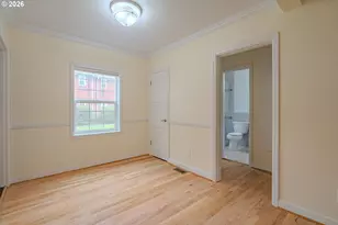 306 E 12th St, Vancouver, WA 98660 - Photo 17