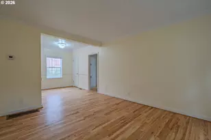 306 E 12th St, Vancouver, WA 98660 - Photo 9
