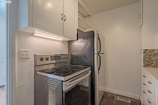 306 E 12th St, Vancouver, WA 98660 - Photo 15