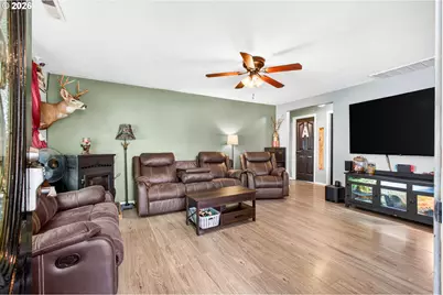 924 7th Ave, Sweet Home, OR 97386 - Photo 31