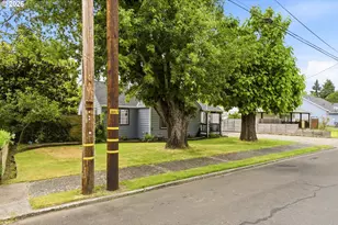924 7th Ave, Sweet Home, OR 97386 - Photo 23