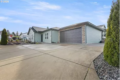 582 Fairway Estates Dr, Sutherlin, OR 97479 - Photo 37