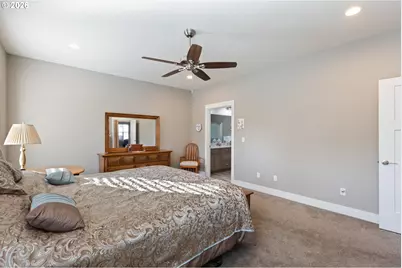 582 Fairway Estates Dr, Sutherlin, OR 97479 - Photo 19